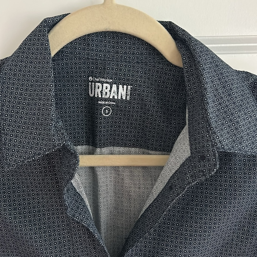 Women’s short sleeve fitted button down Chef’s shirt